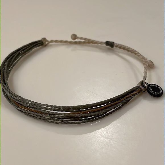 3 Pure Vida bracelets - Picture 2 of 7